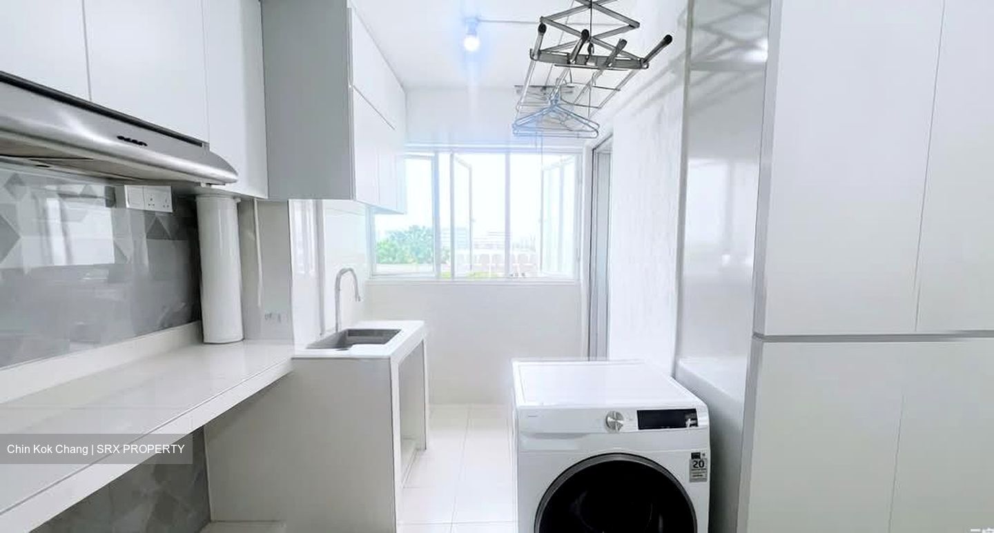 Blk 51 Teban Gardens Road (Jurong East), HDB Executive #561807721
